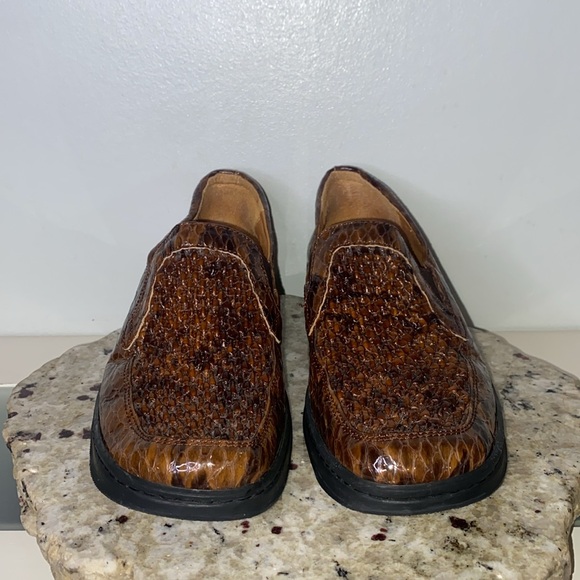 HELLE Comfort by Romu’s Leather Croc Embossed SlipOn Loafer-Sz 42 (US 11-11.5) - Picture 3 of 14